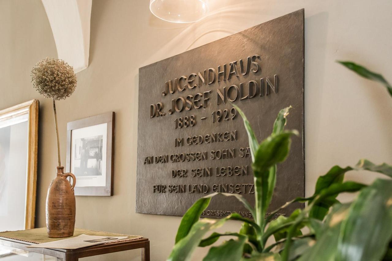 Haus Noldin - Historische Herberge - Dimora Storica 살로노 외부 사진