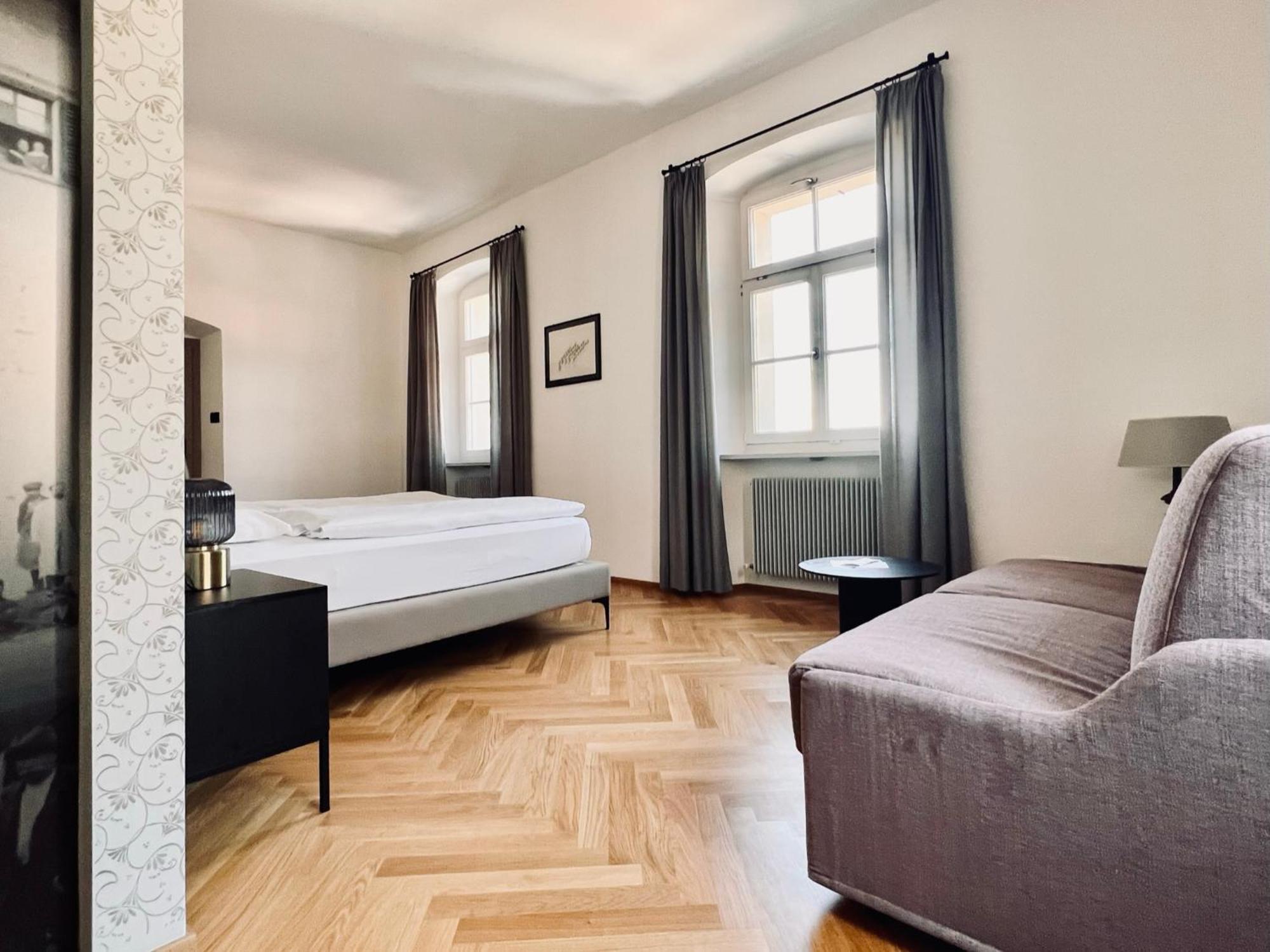 Haus Noldin - Historische Herberge - Dimora Storica 살로노 외부 사진