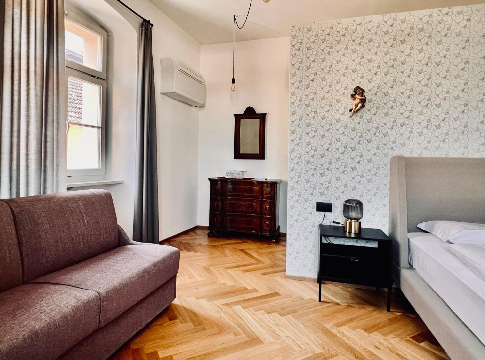 Haus Noldin - Historische Herberge - Dimora Storica 살로노 외부 사진